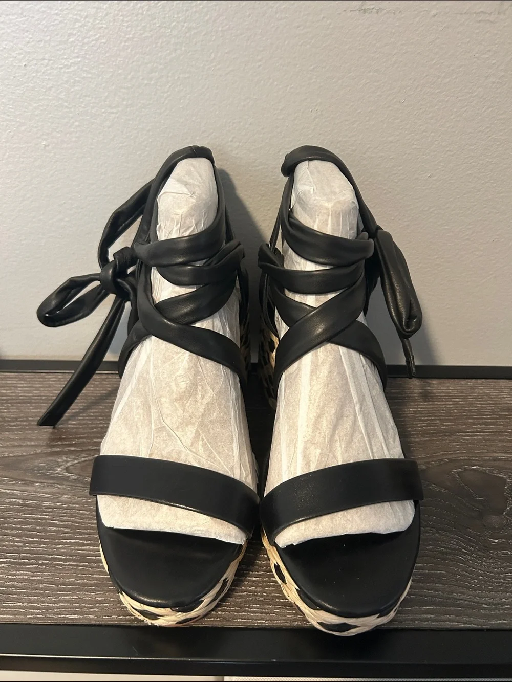 Vince Camuto Roreka Women's Sandals size 7 NWOB